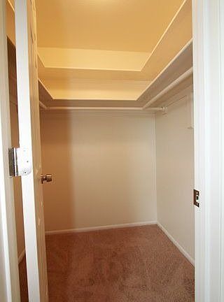 4th image of 4826 W Laurel Ln