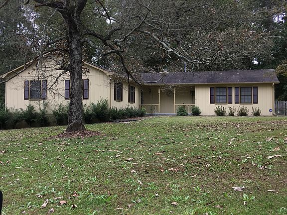 2nd image of 3247 Village Glen Dr