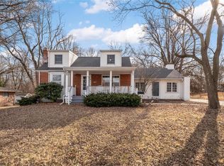 16 Jean Dr, Florissant, MO