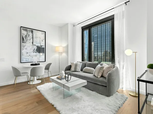 111 West 56th Street 40I image 2 of 13