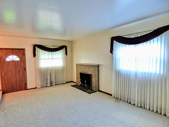 5th image of 11571 Meadow Ave