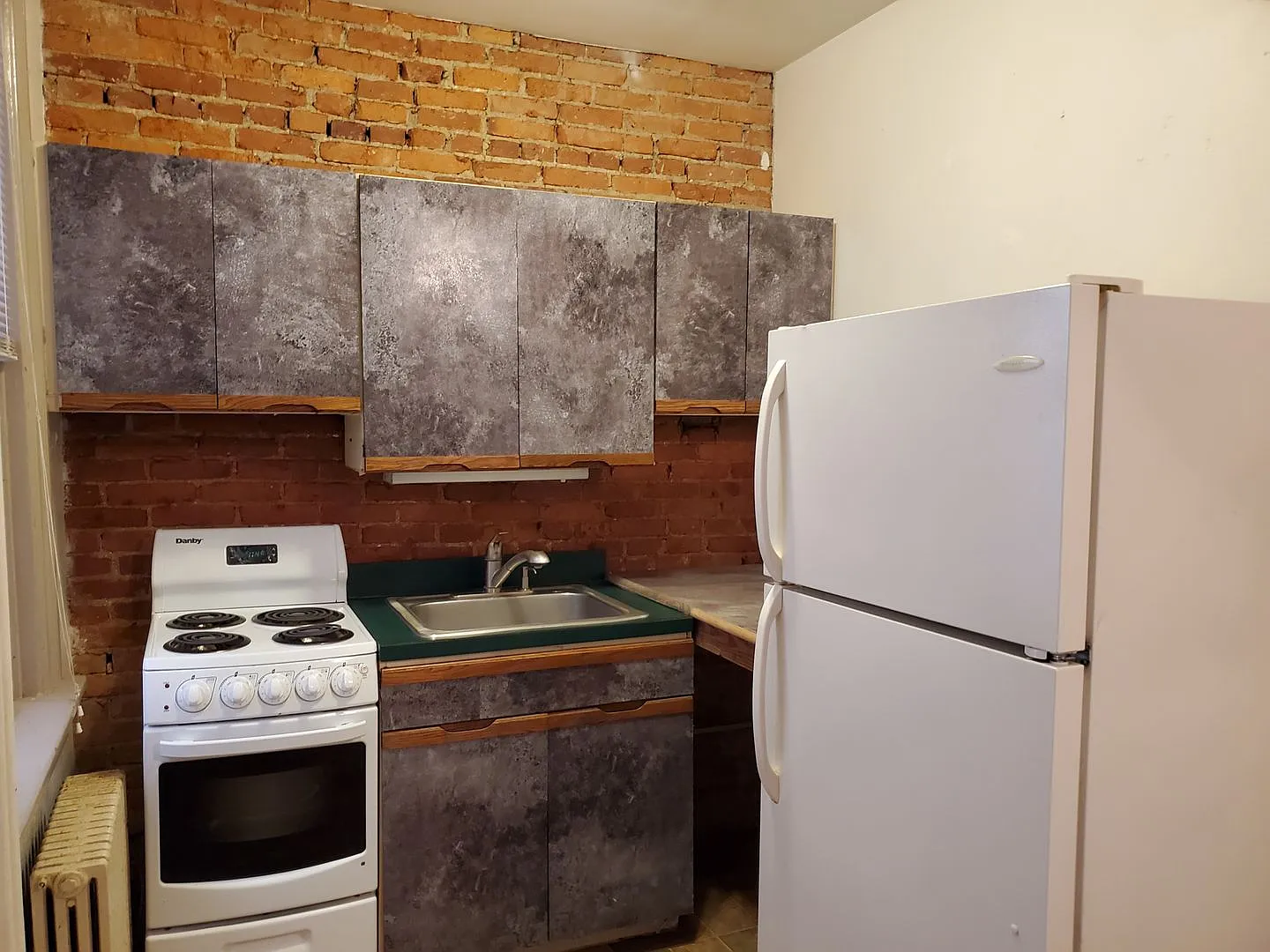612 E. Chestnut St. — Photo 4