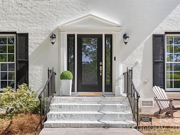 3rd image of 3001 Ferncliff Rd