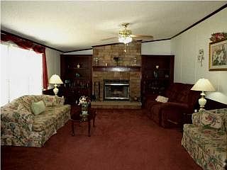 Great Room w/ Fireplace