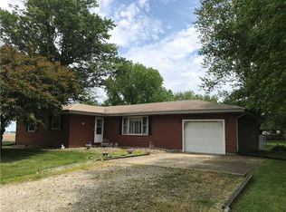 1180 Cedar Ave, Neoga, IL 62447
