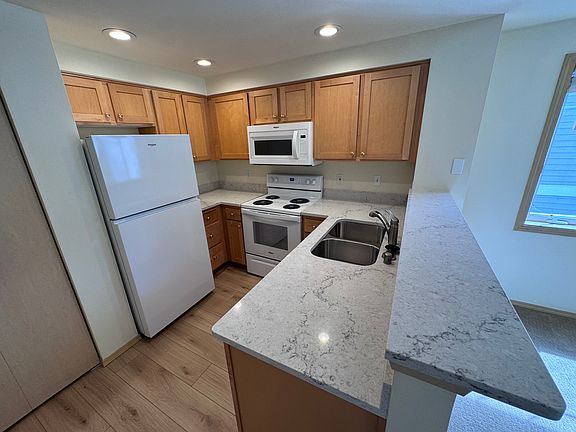 4th image of 2406 N 31st St