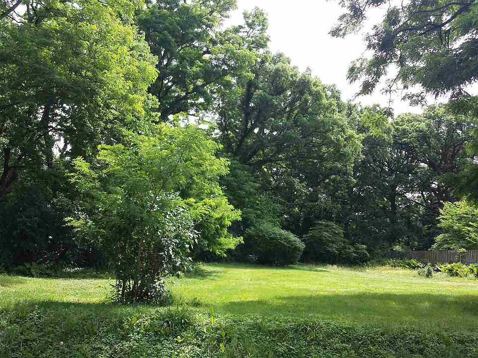 1st image of 308 Eaton Ave