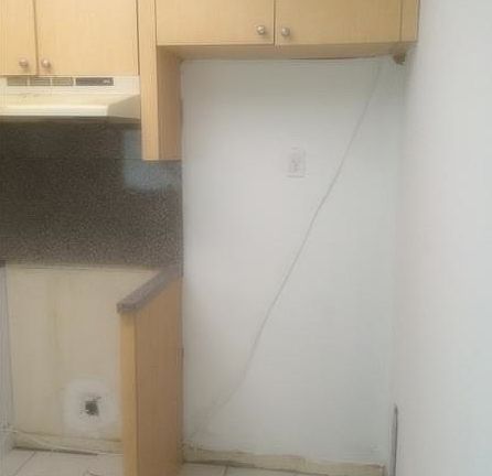 5th image of 1855 W 62nd St #E317