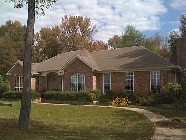 1st image of 644 Arnold Ln