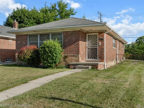 12751 Oak Park Blvd, Oak Park, MI 48237