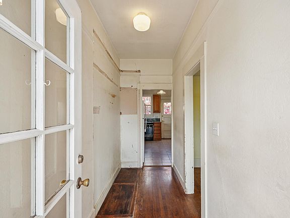4th image of 1711 Milvia St #A