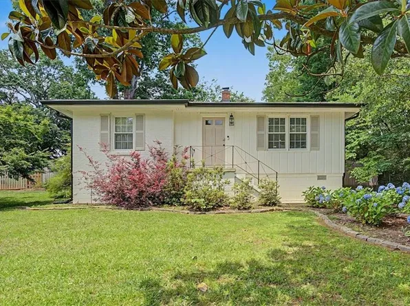 1005 Ridgecrest Dr SE, Smyrna, GA 30080