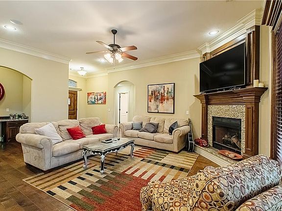 4th image of 3741 N Belfast Pl