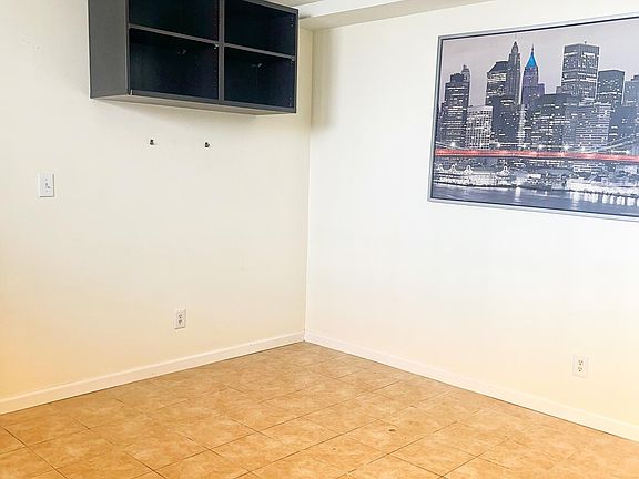 3rd image of 604 Main St Floor 2