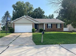 4241 Golden Wheat Dr, Saint Charles, MO 63304