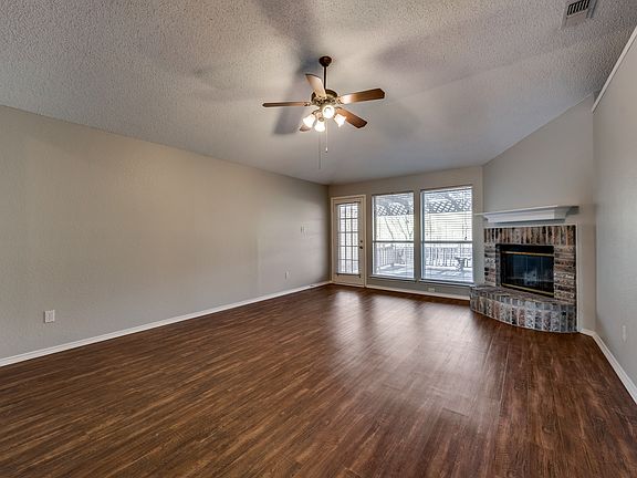 5th image of 8129 Spruce Valley Dr