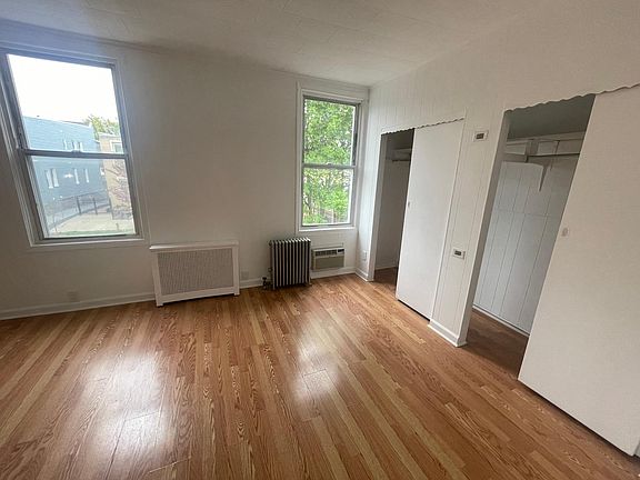 4th image of 68-43 75th St