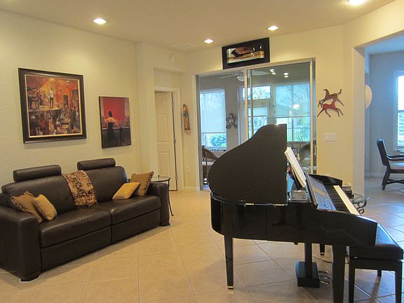 Living RM