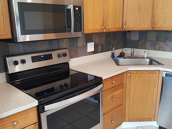 3rd image of 5112 Society Pl W APT E