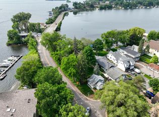 2447 Interlachen Rd, Spring Park, MN 55384