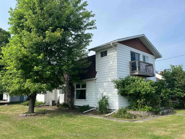 633 Church St, Fort Frances, ON P9A 1E7