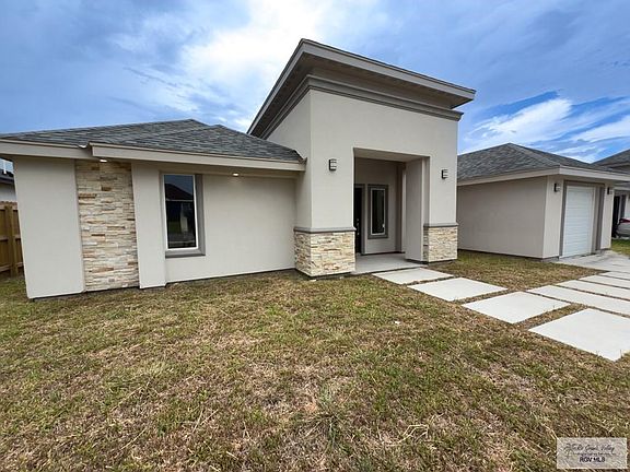 3rd image of 27070 Manuel Trevino Rd