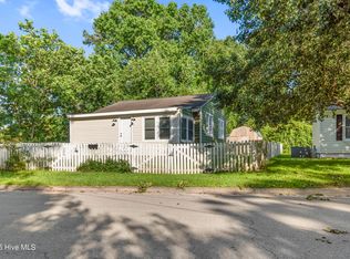 200 S Shore Drive, Jacksonville, NC 28540