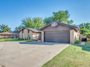 8512 Jordan Dr, Lubbock, TX 79423