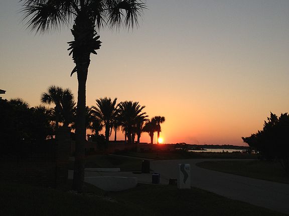 4th image of 403 Porpoise Point Dr