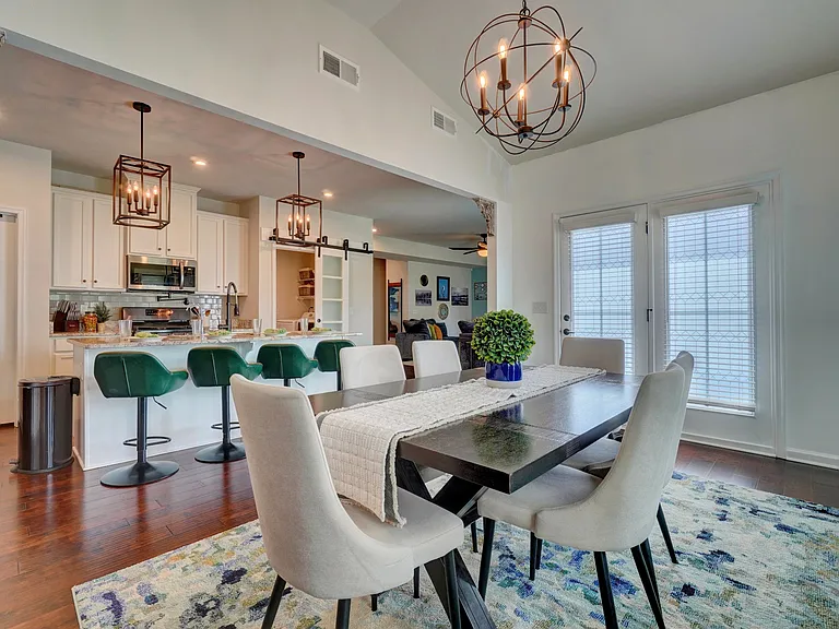 800 Corcormant Ln — Photo 17