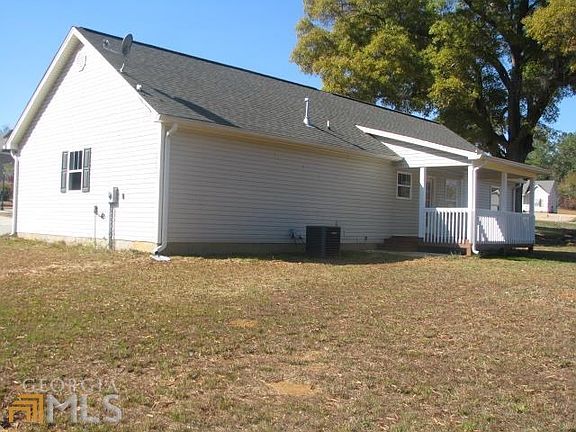 3rd image of 47 Julia Ct