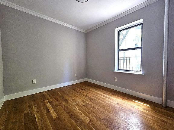 5th image of 21-28 35th St APT 2G