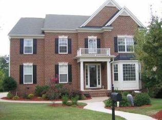 108 Skywater Ln, Holly Springs, NC 27540