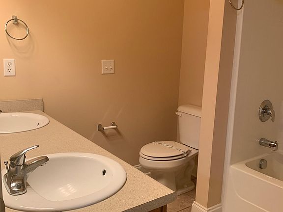 2nd image of 206 Bay Laurel Ct
