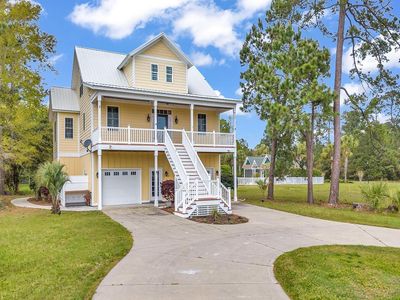 136 Oak Bay Dr., Georgetown, SC, 29440