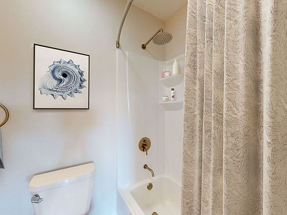 3rd image of 14709 S Budlong Ave #305-R