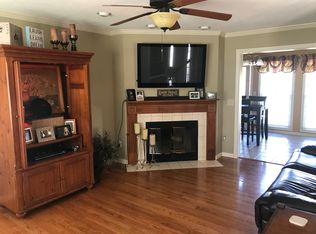2317 Chesire Dr, South Bend, IN 46614