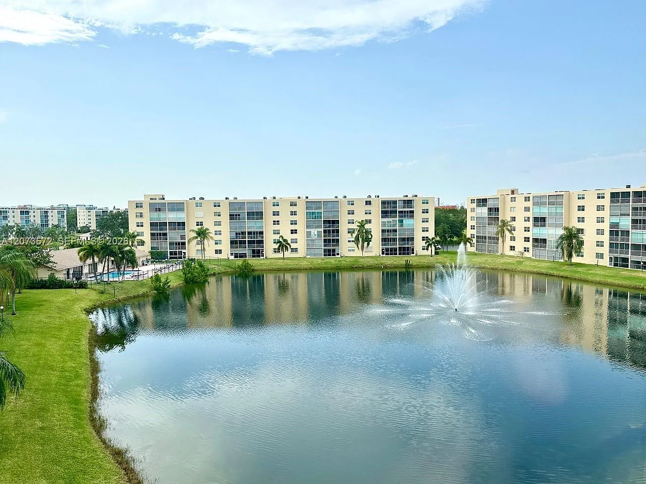 Meadowbrook Lakes View Co — Photo 1