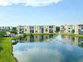 441 SE 3rd St, Dania, FL