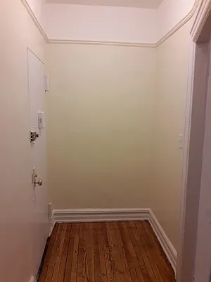 Rented by New York Residence | media 22