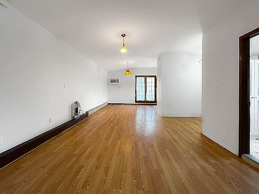 5th image of 71-16 Ditmars Blvd #2