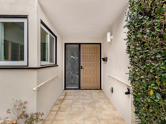 3rd image of 4829 Dempsey Ave