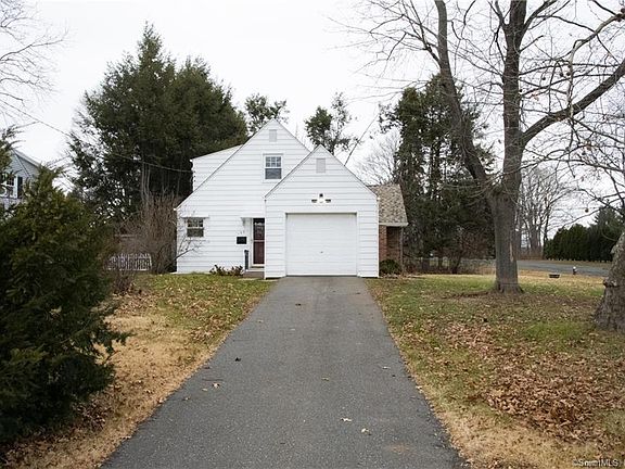 4th image of 156 Fairway Dr