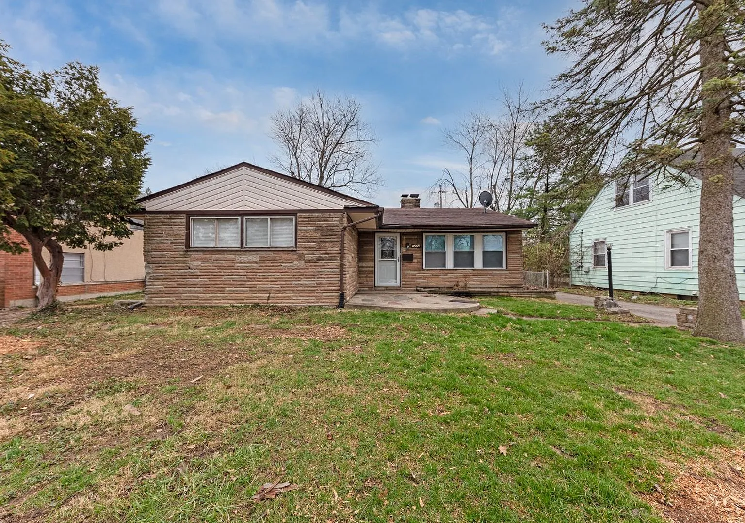 Coming Soon ...... Cozy 3 Bedroom Ranch — Photo 1