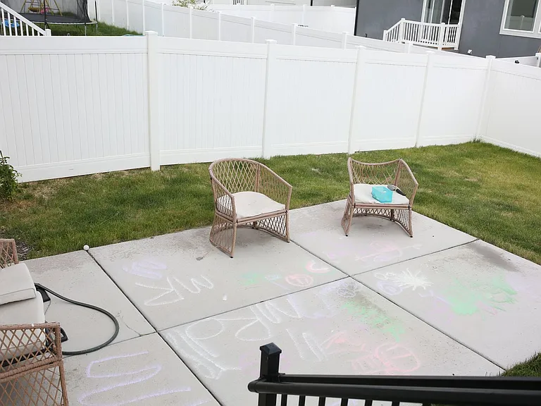 64 N Lasalle Dr — Photo 16