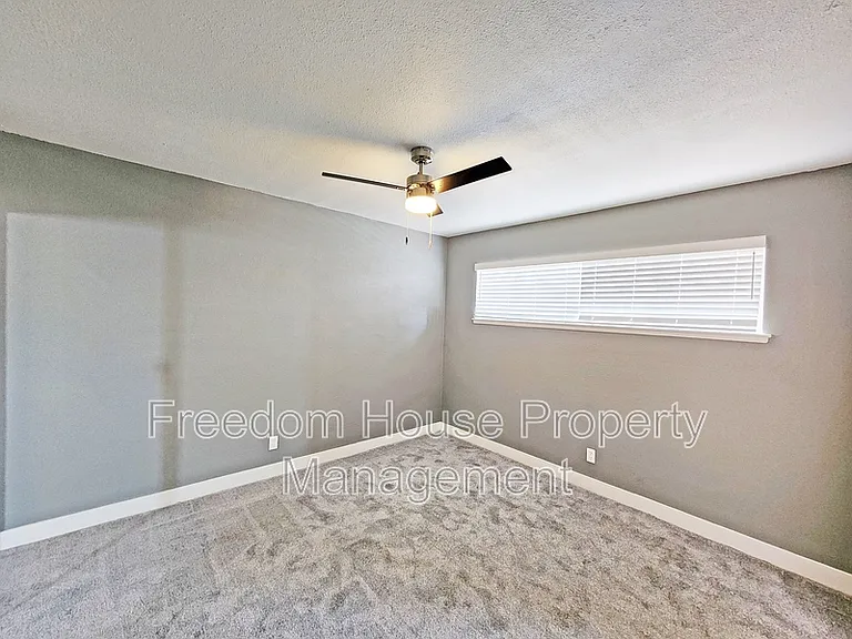 5409 Mountain View Dr — Photo 18