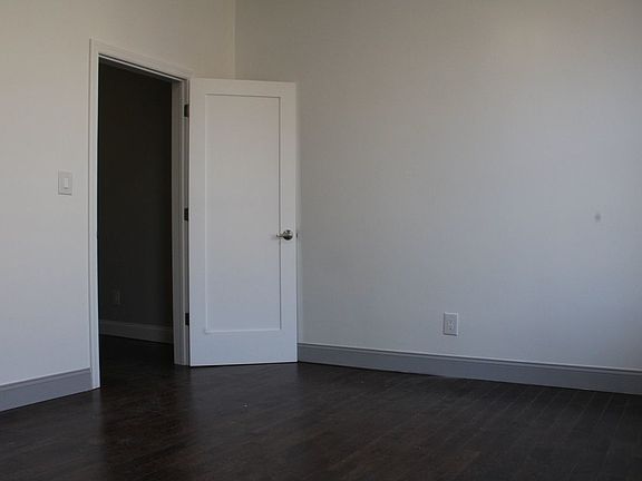 4th image of 249 21st St APT 3L