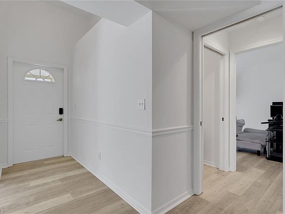 4th image of 7081 Lone Oak BLVD