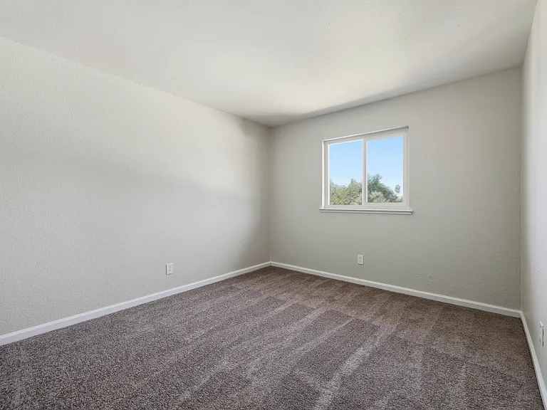 5943 Mack Rd — Photo 22