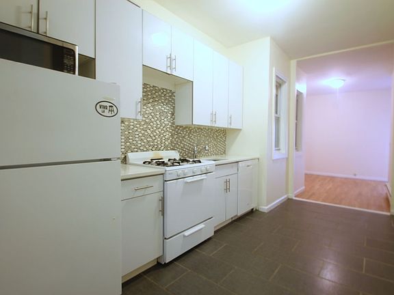3rd image of 488 Amsterdam Ave #N2